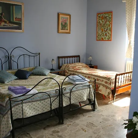 Il Glicine فندق مبيت وإفطار 3*