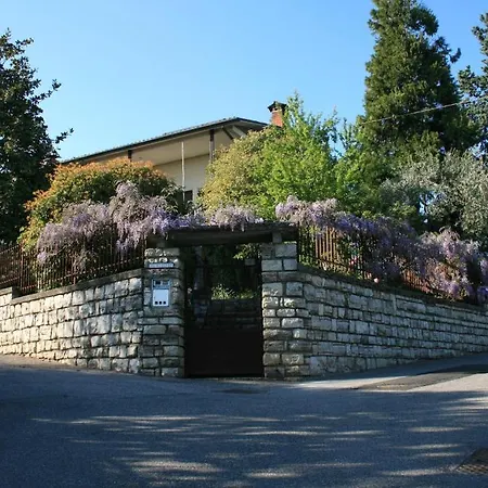 Il Glicine Bed & Breakfast 3*